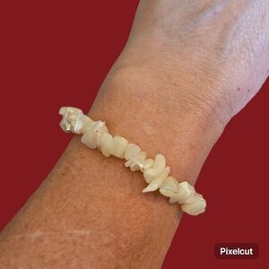 3/$30 HANDMADE Mermaidcore Mother of Pearl Chip Beaded Stretch Bracelet